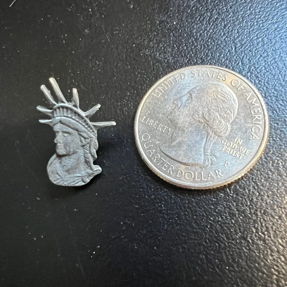 Vintage Statue of Liberty Face Tie Pin Lapel Hat Pewter Tone 1886 1986‎